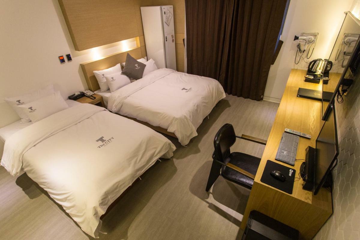 The City Hotel Jeonju Buitenkant foto